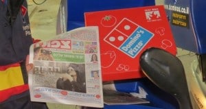 הפיצה והעיתון בדרך אליכם. קריאה מהנה ובתיאבון! (צילום: יח"צ)