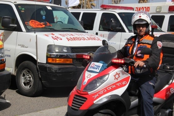 צוותי מגן דוד אדום באבטחת אירוע (צילום דוברות מד"א)