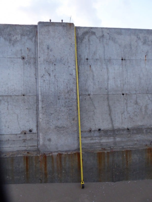 הגדר החדשה שנמדדה השבוע מגיע עד לשלושה מטרים (צילום: שלמה אברמוביץ')