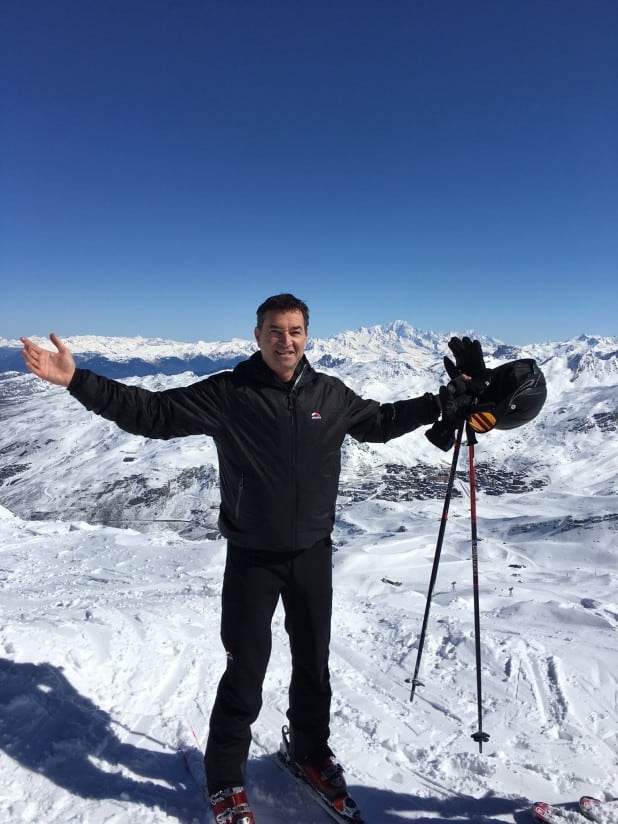 אלון אולמן בסקי בקלאב מד צרפת (צילום: יח"צ) 