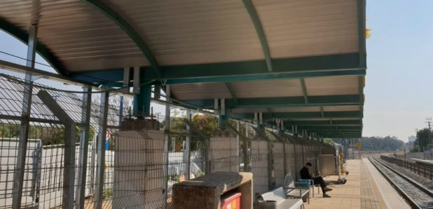 הקירוי בתחנת קיסריה-פרדס חנה (צילום: דוברות רכבת ישראל)
