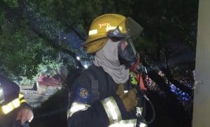 כבאים במהלך פעולות החילוץ (צילום דוברות כבאות והצלה)