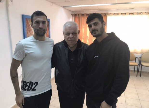 פלוט עם שני שחקני הרכש החדשים בויסן ולב כהן