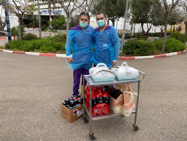 איסוף תרומות לבית החולים בנהריה | צילום: עצמי