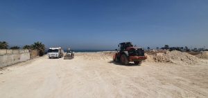 גניבת חול מחוף קרית ים | צילום: ניר לוינסקי, המשרד להגנת הסביבה