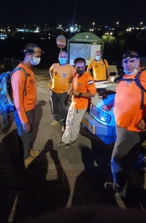יחידת החילוץ בזמן הסריקות אתמול בערב אחר הנעדר מכרמיאל | צילום: דוברות המשטרה