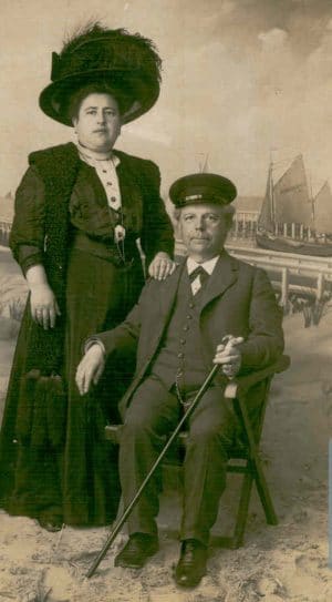 סבתא פרידה ובעלה 1917 לערך \ צילום: פרטי