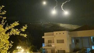 פצצות תאורה בגליל המערבי | צילום: באדיבות נטו חדשות
