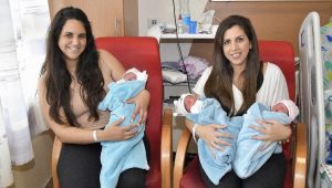 שתי האחיות ילדו תוך ארבע שעות במרכז הרפואי לגליל | צילומים: רוני אלברט